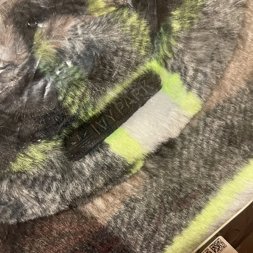 🛑LAST ONE🛑 Adidas X Ivy Park Halls of Ivy Reversible Bucket Hat - Picture 6 of 6